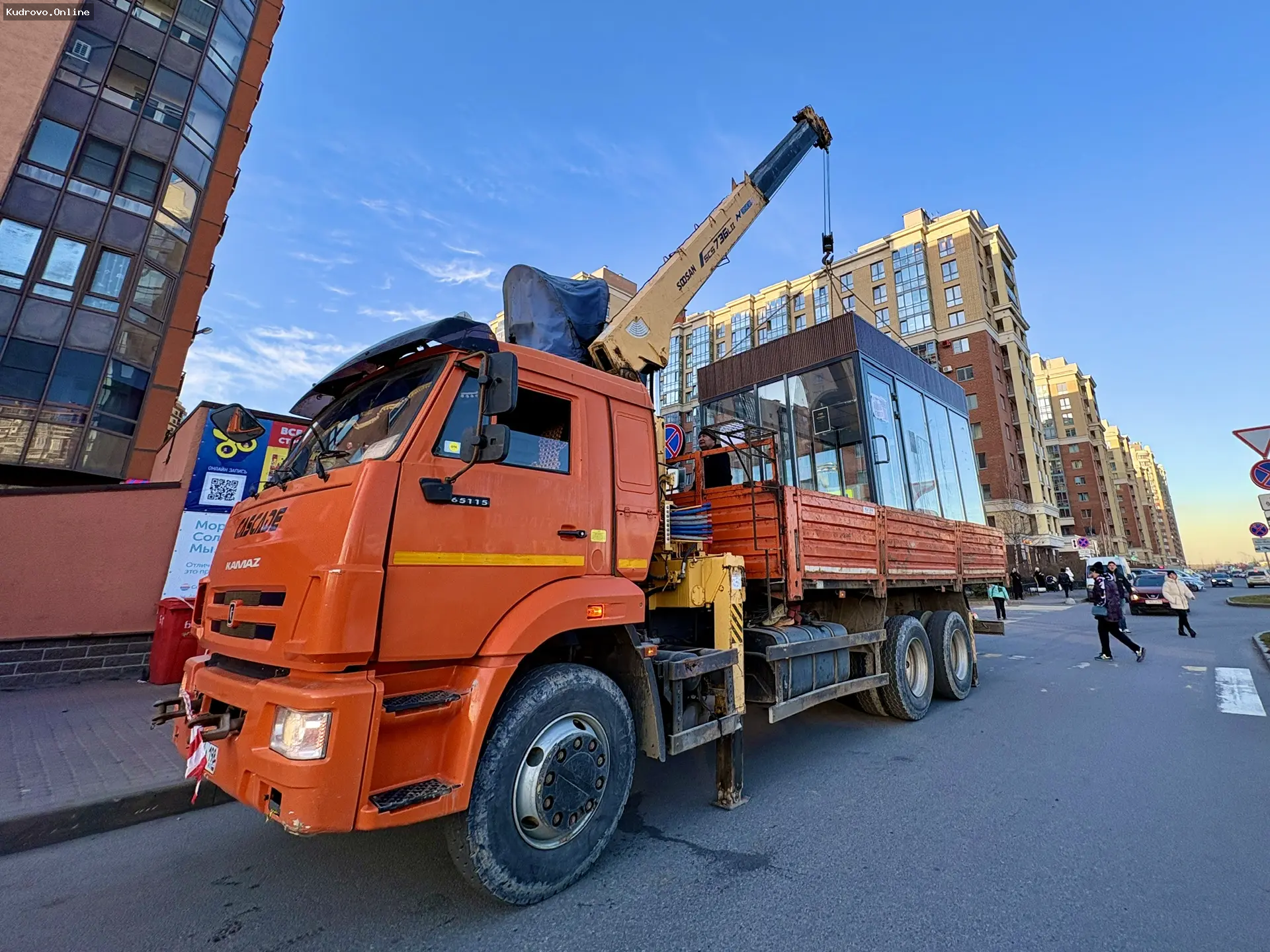 Демонтаж самовольно установленного ларька в Кудрово